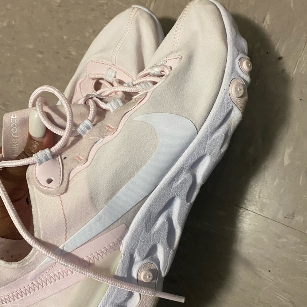 Never worn pink Nike react